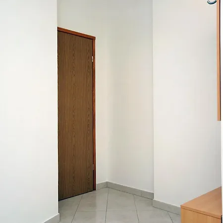 Apartamento With A Parking Space Duce, Omis - 3190 Duće