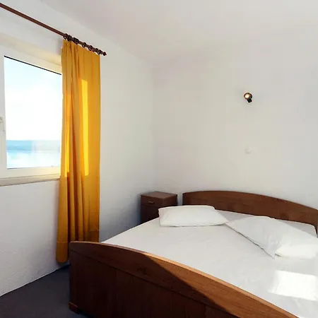 With A Parking Space Duce, Omis - 3190 *