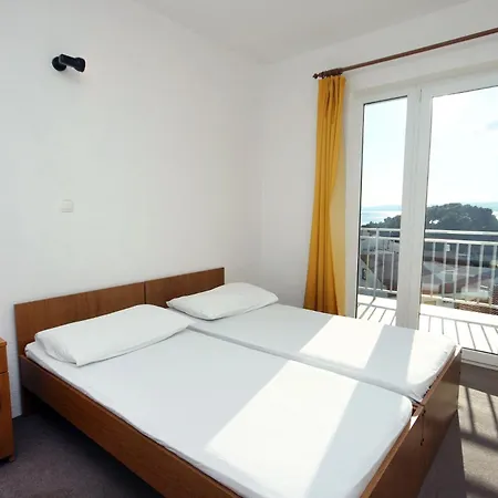 With A Parking Space Duce, Omis - 3190 * Duće