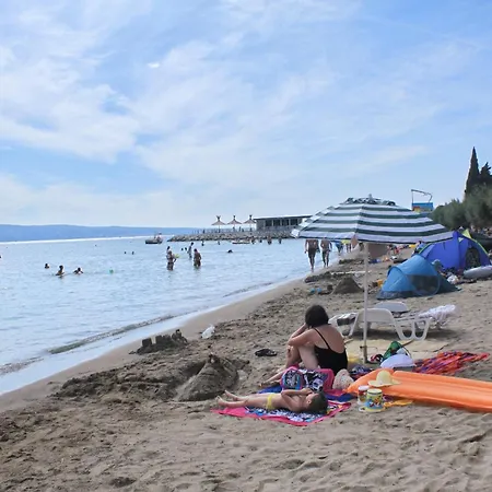 With A Parking Space Duce, Omis - 3190 * Duće