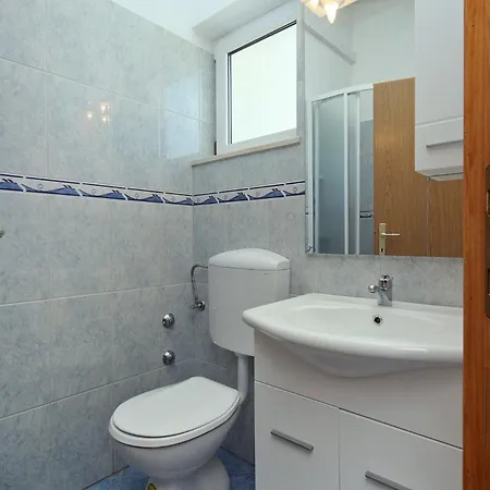 With A Parking Space Duce, Omis - 3190 Apartmán *
