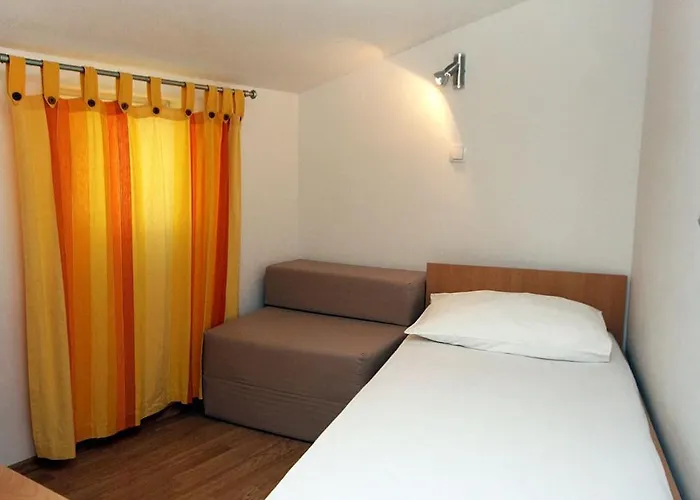 With A Parking Space Duce, Omis - 3190 شقة