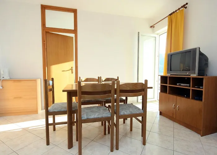 With A Parking Space Duce, Omis - 3190 شقة Duće
