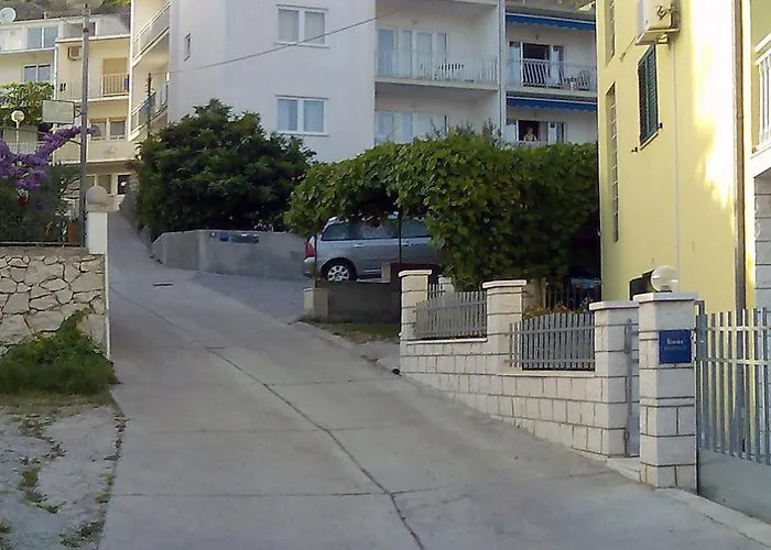 With A Parking Space Duce, Omis - 3190 شقة Duće